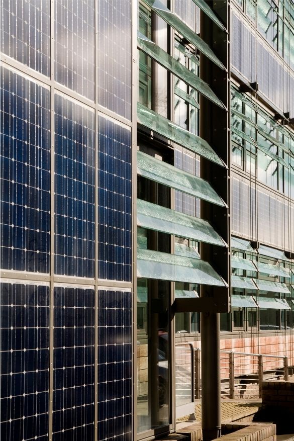 do solar panels work on commercial buildings?