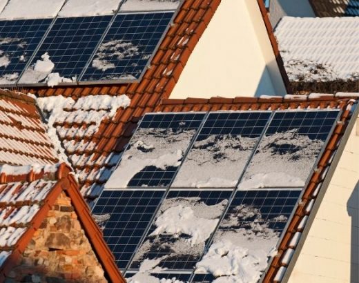 how solar panels work in the winter